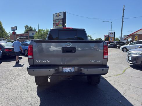 Used 2015 Nissan Titan PRO-4X w/ Pro-4x Luxury Package AWD/4WD image 6