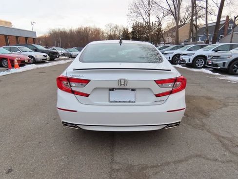 Certified 2022 Honda Accord Sport image 5