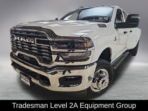 New 2026 RAM 3500 Tradesman image 4
