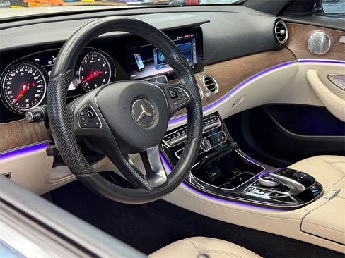 Used 2017 Mercedes-Benz E 300 E 300 image 17