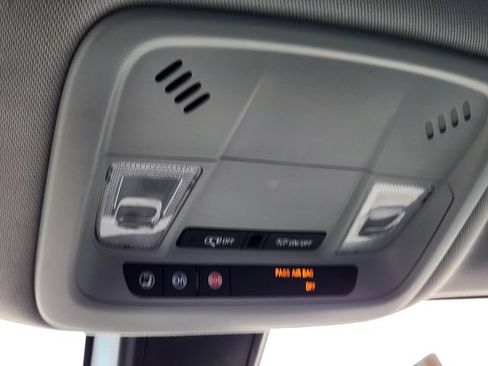 Used 2018 Chevrolet Malibu LT FWD image 23