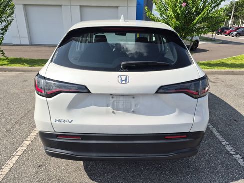 Certified 2024 Honda HR-V LX image 6