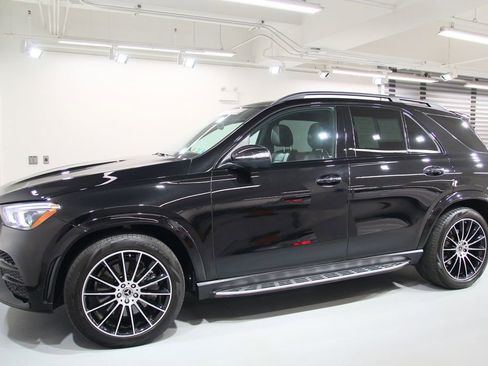 Certified 2023 Mercedes-Benz GLE 450 4MATIC image 3