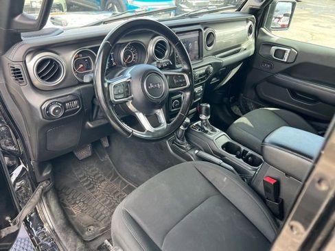 Used 2021 Jeep Wrangler Unlimited Sahara w/ Uconnect 4C Nav & Sound Group AWD/4WD image 15