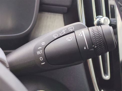 New 2026 Volvo XC40 B5 Plus w/ Protection Package Premier image 26