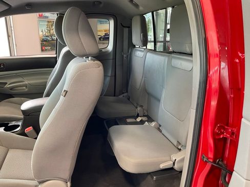 Used 2013 Toyota Tacoma 4x4 Access Cab w/ Convenience Pkg image 21