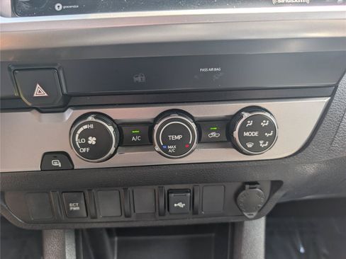 Used 2022 Toyota Tacoma SR5 RWD image 24