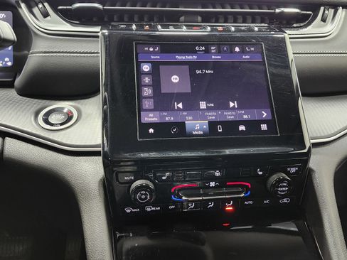 Used 2023 Jeep Grand Cherokee L Laredo w/ Luxury Tech Group I image 31