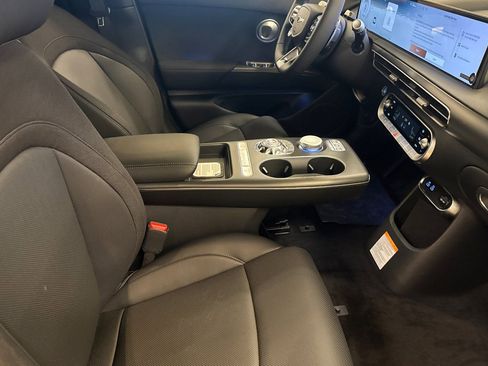 New 2026 Genesis GV60 RWD image 16