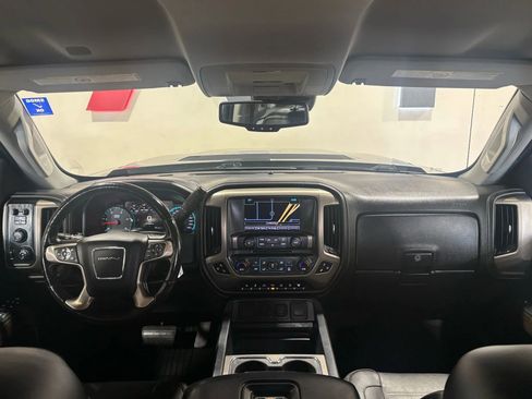 Used 2018 GMC Sierra 3500 Denali w/ Duramax Plus Package AWD/4WD image 9