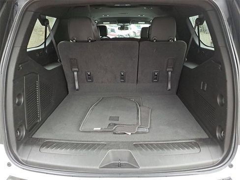 Used 2023 Chevrolet Suburban LT image 27
