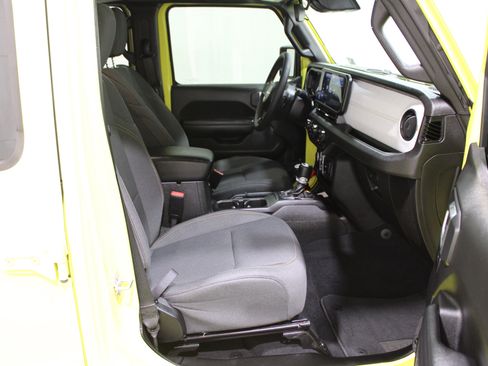 Used 2024 Jeep Wrangler Sport S w/ Dual Top Group image 30