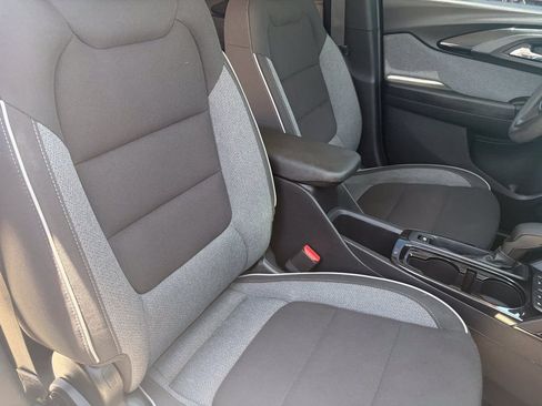 Used 2023 Chevrolet TrailBlazer LT w/ Convenience Package FWD image 15