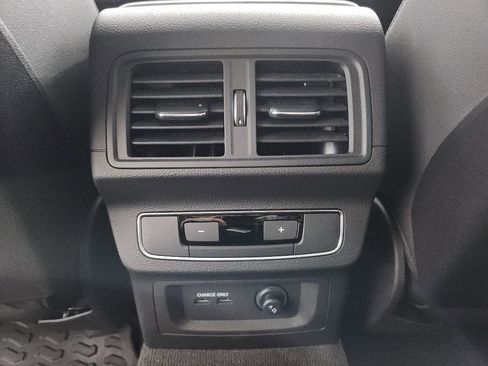 Used 2023 Audi Q5 2.0T Premium w/ Convenience Package image 35