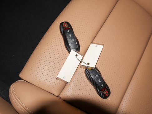 Used 2018 Porsche 911 Turbo S AWD/4WD image 29