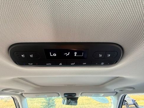Used 2026 Hyundai Palisade SEL Premium AWD/4WD image 23
