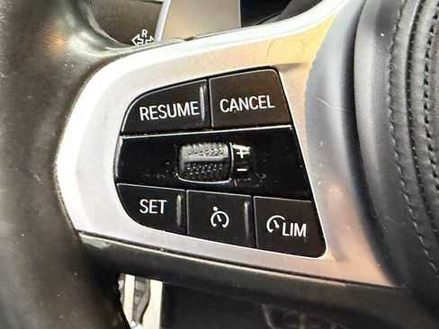 Used 2020 BMW 330i Sedan w/ M Sport Package RWD image 29