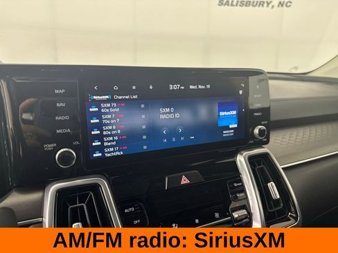 Used 2023 Kia Sorento SX image 13