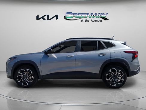 Used 2025 Chevrolet Trax RS w/ Driver Confidence Package image 20