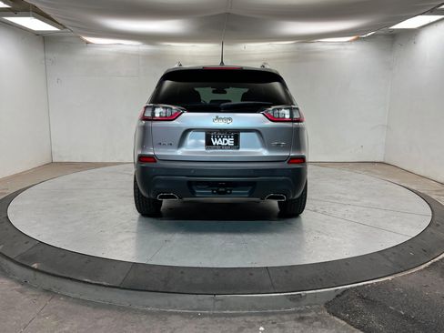 Used 2019 Jeep Cherokee Latitude Plus w/ Trailer Tow Group image 5