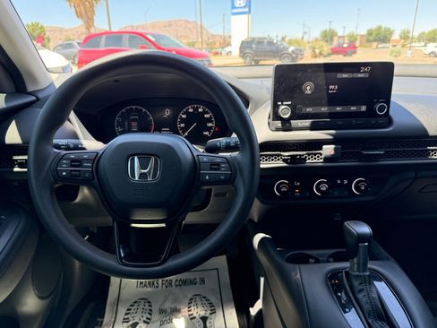 Certified 2025 Honda HR-V LX image 15