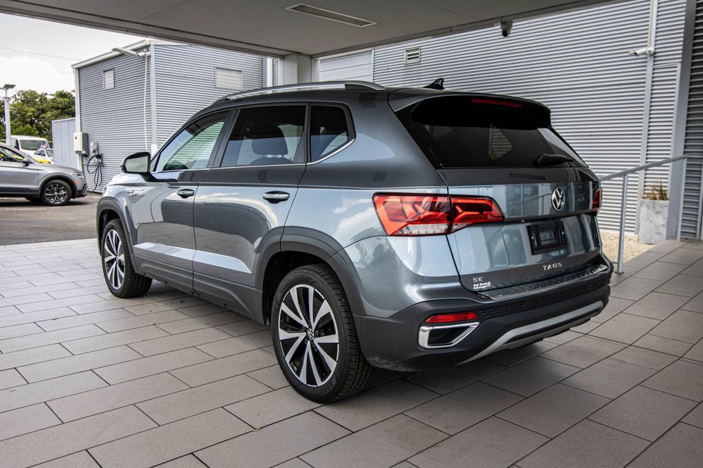 Certified 2023 Volkswagen Taos SE w/ Panoramic Sunroof Package FWD image 12