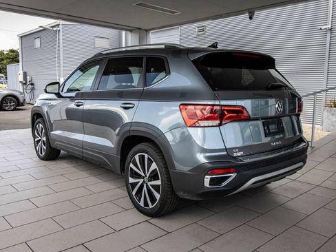 Certified 2023 Volkswagen Taos SE w/ Panoramic Sunroof Package FWD image 12