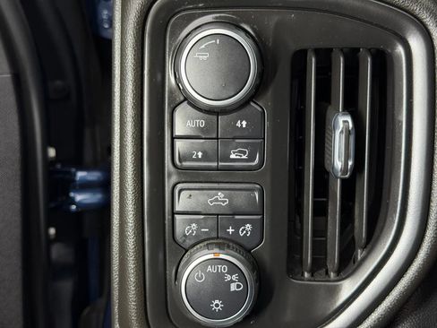 Used 2022 Chevrolet Silverado 1500 Custom AWD/4WD image 27