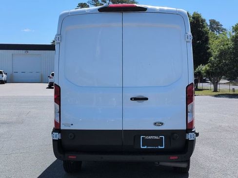 Used 2020 Ford Transit 250 Medium Roof RWD image 4
