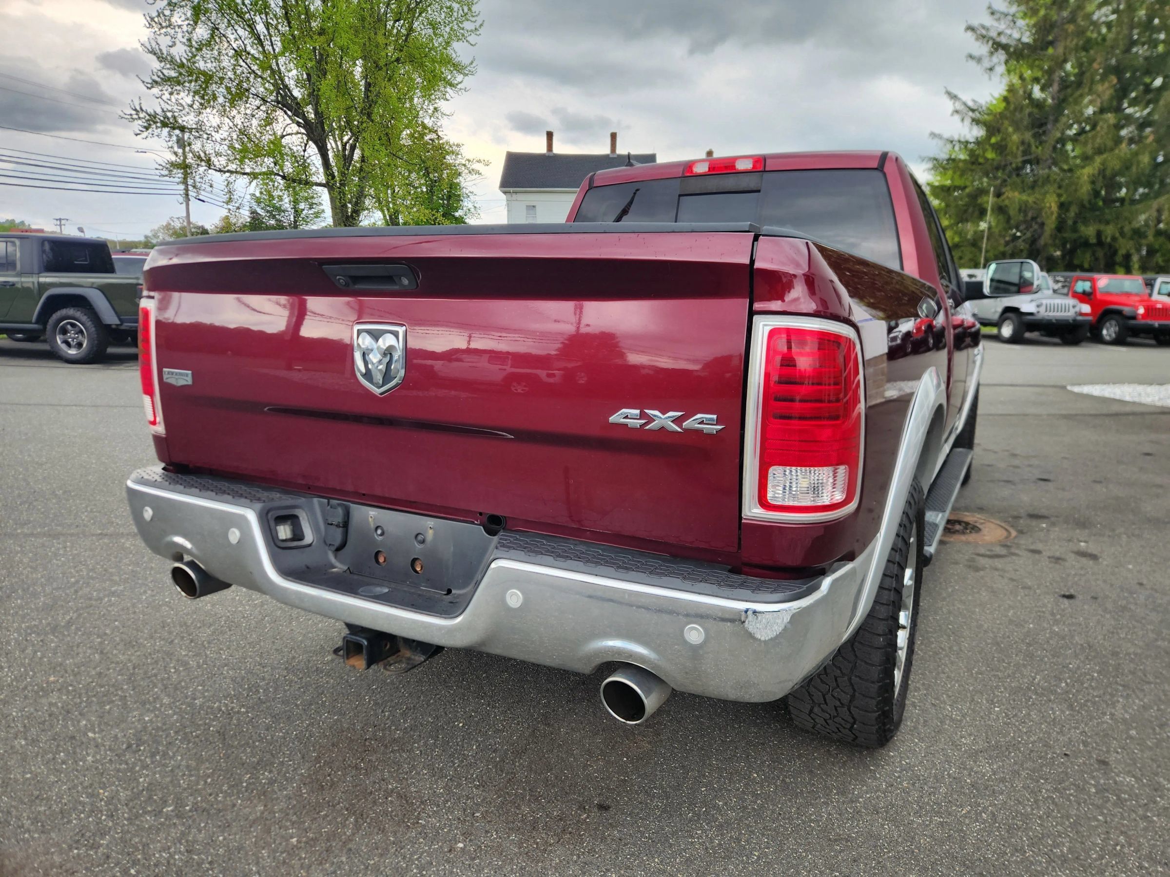 Used 2017 RAM 1500 Laramie w/ Convenience Group AWD/4WD image 27