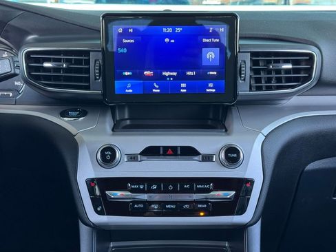 Used 2024 Ford Explorer XLT w/ Equipment Group 202A image 20