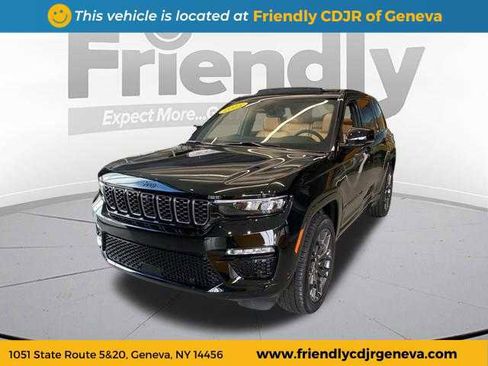 Used 2025 Jeep Grand Cherokee Summit w/ Obsidian Package image 1