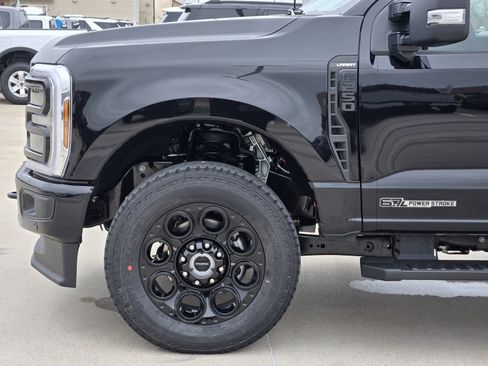 New 2026 Ford F250 Lariat w/ Black Appearance Package image 9