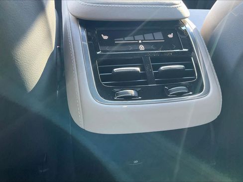 New 2026 Volvo XC90 B6 Plus w/ Protection Package Premier image 16