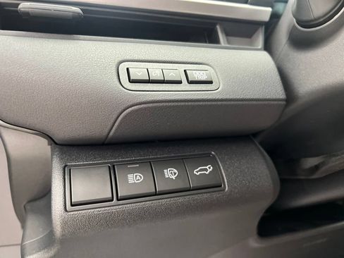 New 2026 Subaru Solterra AWD/4WD image 25