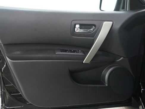 Used 2013 Nissan Rogue S AWD/4WD image 20