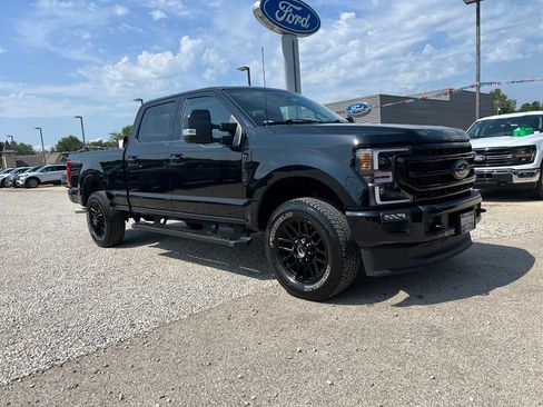 Used 2022 Ford F250 Lariat w/ Black Appearance Package AWD/4WD image 2