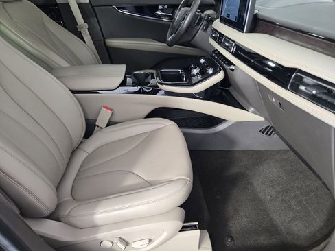 Used 2023 Lincoln Nautilus Reserve w/ Equipment Group 201A image 15