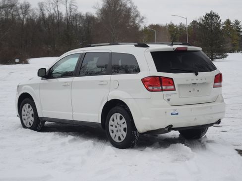 Used 2017 Dodge Journey SE w/ Safe & Sound Group image 24