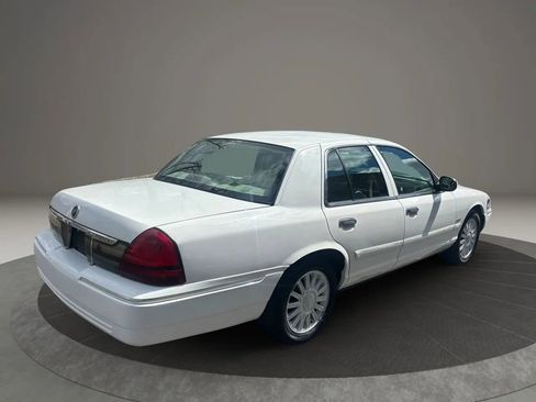 Used 2009 Mercury Grand Marquis LS RWD image 9