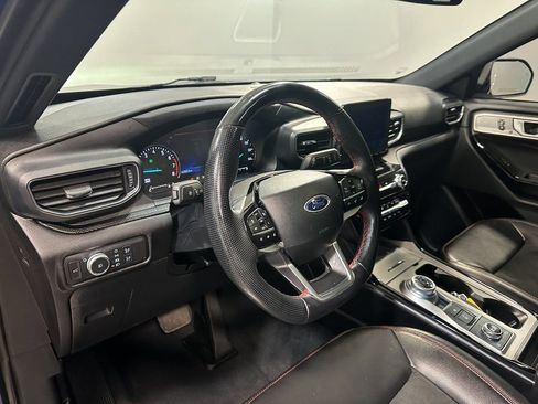 Used 2022 Ford Explorer ST-Line w/ Class IV Trailer Tow Package image 8