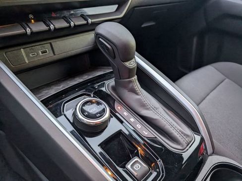 Used 2024 Chevrolet Colorado Trail Boss w/ Advanced Trailering Package image 24