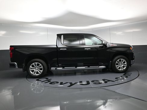 Used 2025 Chevrolet Silverado 1500 LTZ w/ LTZ Premium Package AWD/4WD image 10