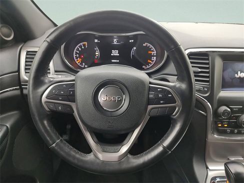 Used 2018 Jeep Grand Cherokee Limited image 14