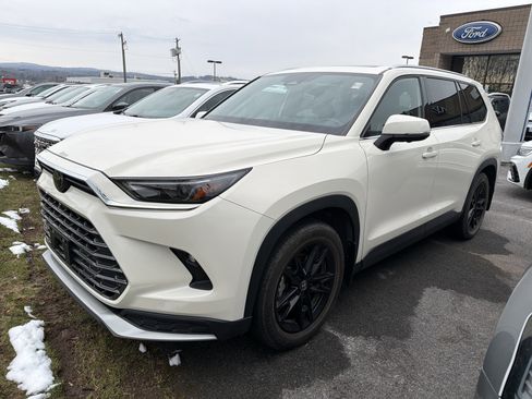 Used 2024 Toyota Grand Highlander AWD Hybrid image 4