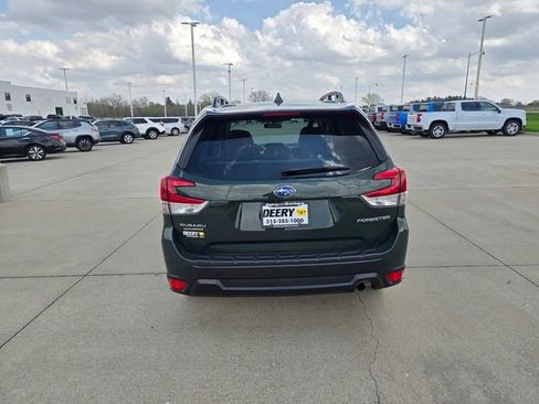 Used 2023 Subaru Forester Premium AWD/4WD image 12