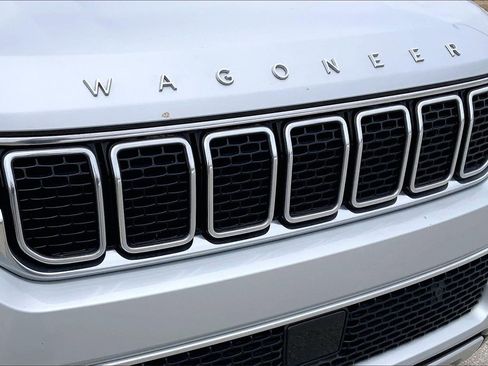 Used 2023 Jeep Wagoneer Series II image 24