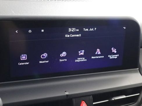 Used 2024 Kia Seltos EX FWD image 33