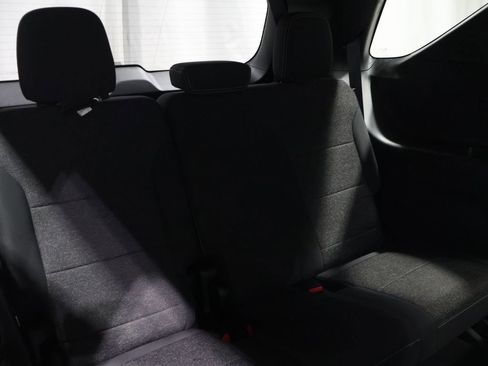 Used 2024 Chevrolet Traverse LT AWD/4WD image 21