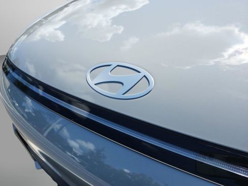 Used 2026 Hyundai Kona SEL Premium image 21